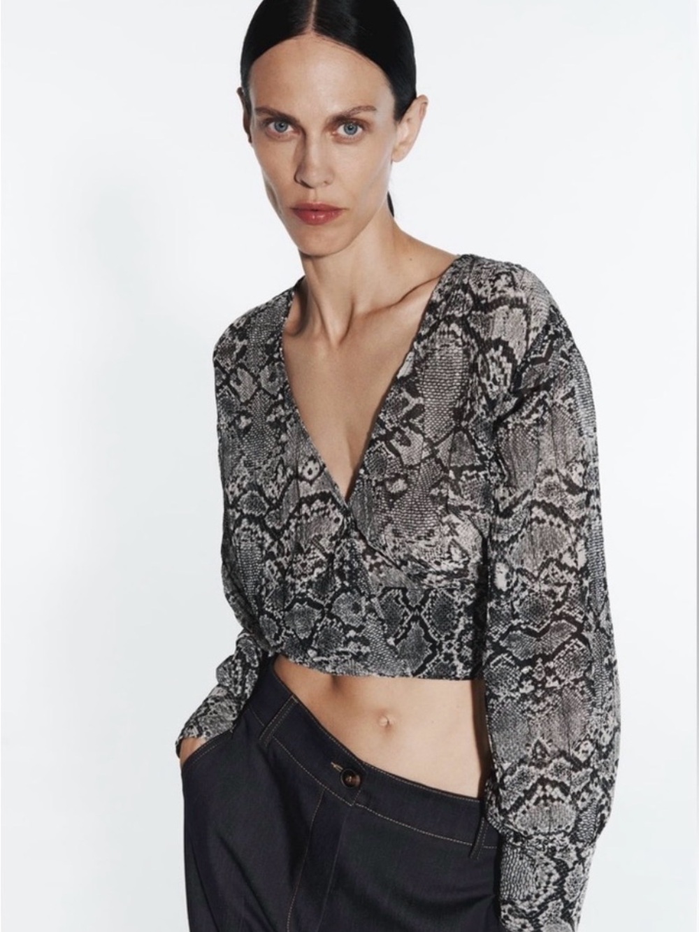 Zara Snake-Print V-Neck Cropped Top - Black and Gray